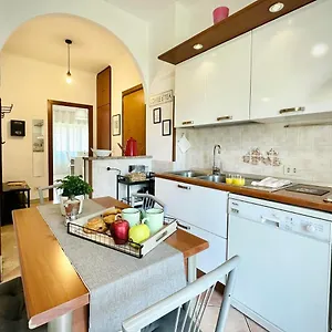 Appartamento Max, Roma