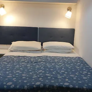 Alloggio in famiglia Fani, Roma